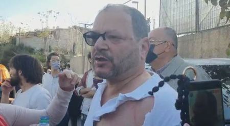 فيديو : اعتداء وحشي من قبل الشرطة على النائب عوفر كسيف بالقدس
